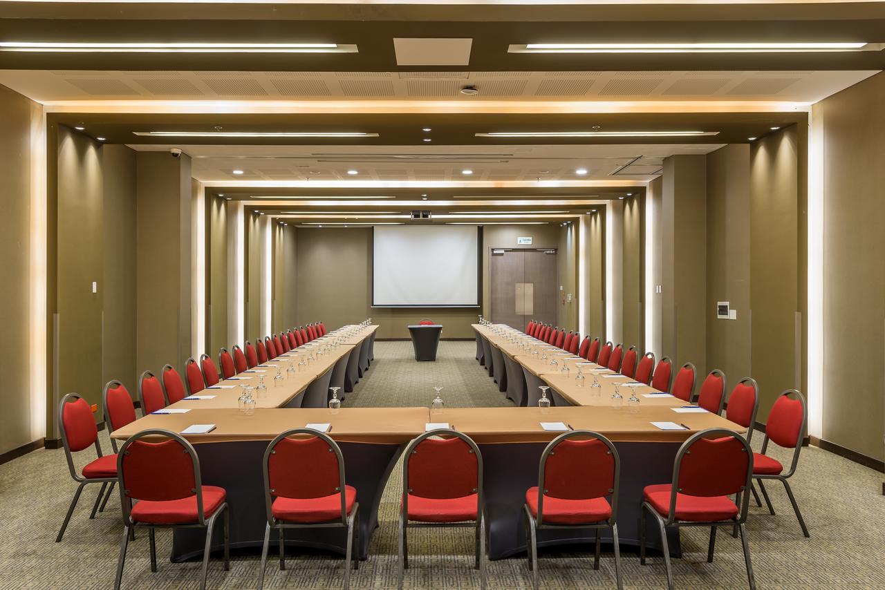 Casa Dann Carlton Hotel & Spa Bogotá Zewnętrze zdjęcie Meeting room